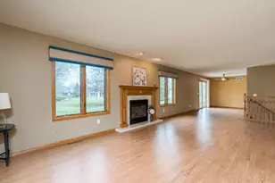 100 Crystal Ln, Mankato, MN 56001 - Photo 13