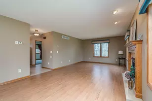 100 Crystal Ln, Mankato, MN 56001 - Photo 11