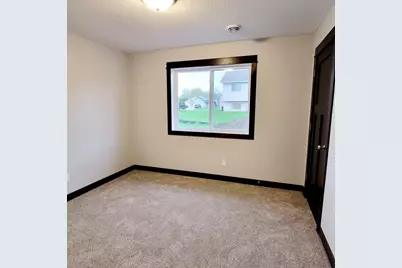 1066 Cullen Street, Saint Peter, MN 56082 - Photo 11