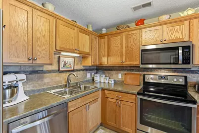 300 Whispering Lane #207, Hastings, MN 55033 - Photo 7