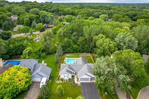 4564 Cliff Ridge Ct, Eagan, MN 55123 - Photo 59