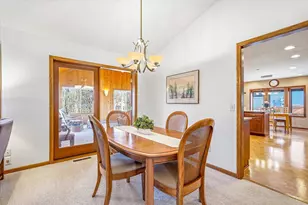 4564 Cliff Ridge Ct, Eagan, MN 55123 - Photo 11