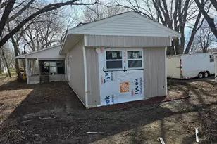 844 Chapel St, Good Thunder, MN 56037 - Photo 1