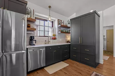 5683 Dufferin Drive, Savage, MN 55378 - Photo 9