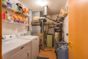 1906 Oak Tree Ln, Austin, MN 55912 - Photo 23