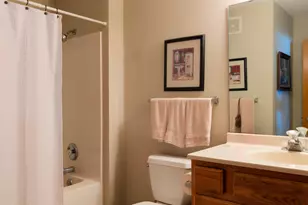 1906 Oak Tree Ln, Austin, MN 55912 - Photo 21