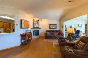 1906 Oak Tree Ln, Austin, MN 55912 - Photo 7