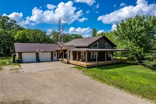 13520 W Lake Sallie Dr, Detroit Lakes, MN 56501 - Photo 3