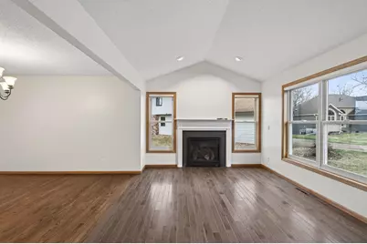 8057 Garfield Street NE, Spring Lake Park, MN 55432 - Photo 9