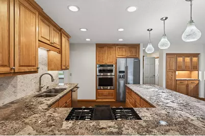 8057 Garfield Street NE, Spring Lake Park, MN 55432 - Photo 7
