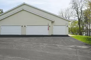 13451 Pine View Ln, Lindstrom, MN 55045 - Photo 41
