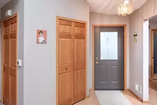 7565 Ojibway Park Ct, Woodbury, MN 55125 - Photo 5