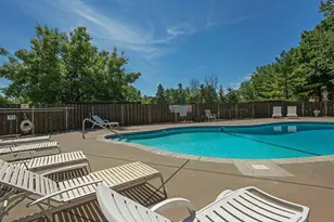 215 Barry Ave S, Wayzata, MN 55391 - Photo 71