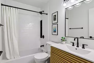 215 Barry Ave S, Wayzata, MN 55391 - Photo 29