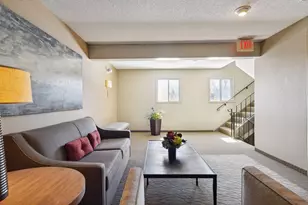 215 Barry Ave S, Wayzata, MN 55391 - Photo 37