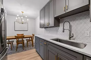 215 Barry Ave S, Wayzata, MN 55391 - Photo 19