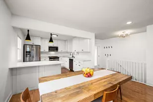 1900 Maryland Ave N, Golden Valley, MN 55427 - Photo 9