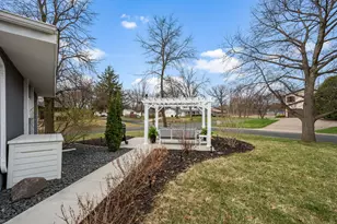 1900 Maryland Ave N, Golden Valley, MN 55427 - Photo 29