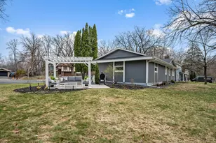 1900 Maryland Ave N, Golden Valley, MN 55427 - Photo 27