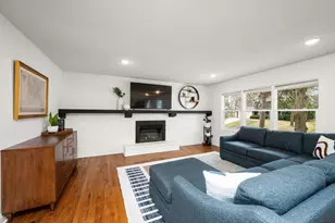 1900 Maryland Ave N, Golden Valley, MN 55427 - Photo 11