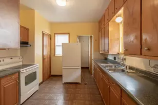 115 N Lexington Ave, Le Center, MN 56057 - Photo 3