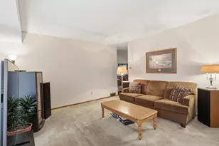 8601 Fairview Ave N, New Hope, MN 55428 - Photo 11