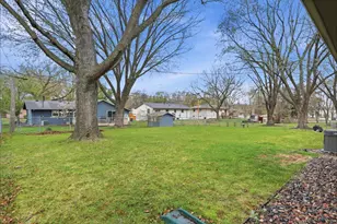 8601 Fairview Ave N, New Hope, MN 55428 - Photo 27