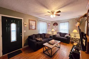 418 Skaro St, Saint Peter, MN 56082 - Photo 9