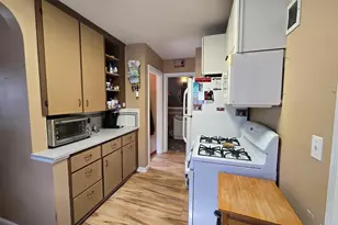 418 Skaro St, Saint Peter, MN 56082 - Photo 3