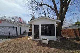 418 Skaro St, Saint Peter, MN 56082 - Photo 35