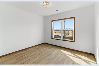 424 22nd Avenue NW, Waseca, MN 56093 - Photo 15