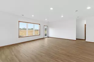 424 22nd Ave NW, Waseca, MN 56093 - Photo 7