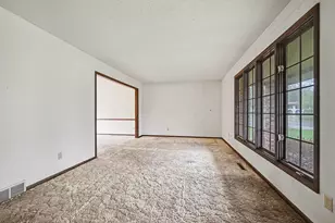 203 Belmont Ct, Apple Valley, MN 55124 - Photo 7