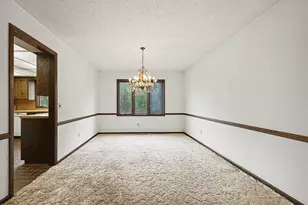 203 Belmont Ct, Apple Valley, MN 55124 - Photo 9