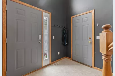303 Bavaria Lane, Waverly, MN 55390 - Photo 5