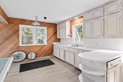 8065 Riverview Terrace NE, Fridley, MN 55432 - Photo 9