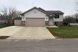 2300 22nd Dr SW, Austin, MN 55912 - Photo 25