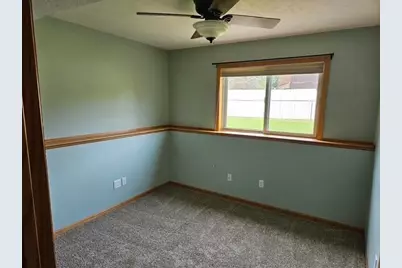 2300 22nd Drive SW, Austin, MN 55912 - Photo 17