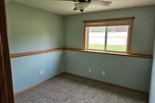 2300 22nd Dr SW, Austin, MN 55912 - Photo 17