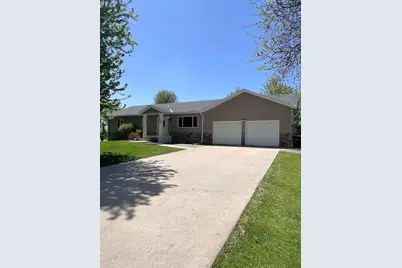 4806 22nd Street NE, Willmar, MN 56201 - Photo 1
