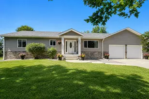 4806 22nd St NE, Willmar, MN 56201 - Photo 1