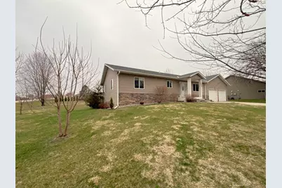 4806 22nd Street NE, Willmar, MN 56201 - Photo 3