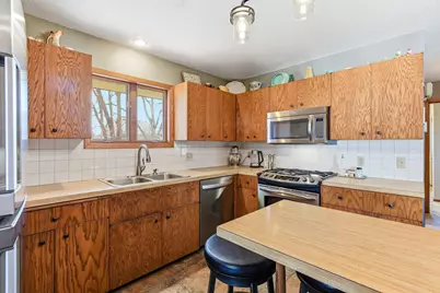 3418 Adair Avenue N, Crystal, MN 55422 - Photo 9