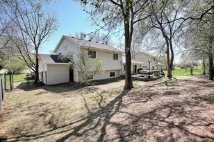 9113 Colorado Ave N, Brooklyn Park, MN 55443 - Photo 53
