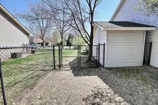 9113 Colorado Ave N, Brooklyn Park, MN 55443 - Photo 55