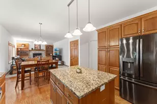 10129 Horseshoe Trail, Eden Prairie, MN 55347 - Photo 13
