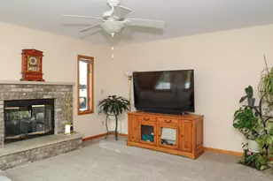 4404 57th St NW, Rochester, MN 55901 - Photo 7