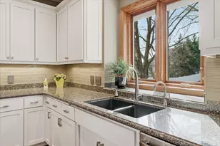 17811 Hollybrook Trail, Lakeville, MN 55044 - Photo 3