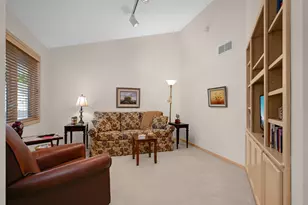 7160 Oak Pointe Curv, Bloomington, MN 55438 - Photo 21