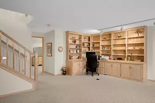7160 Oak Pointe Curv, Bloomington, MN 55438 - Photo 31